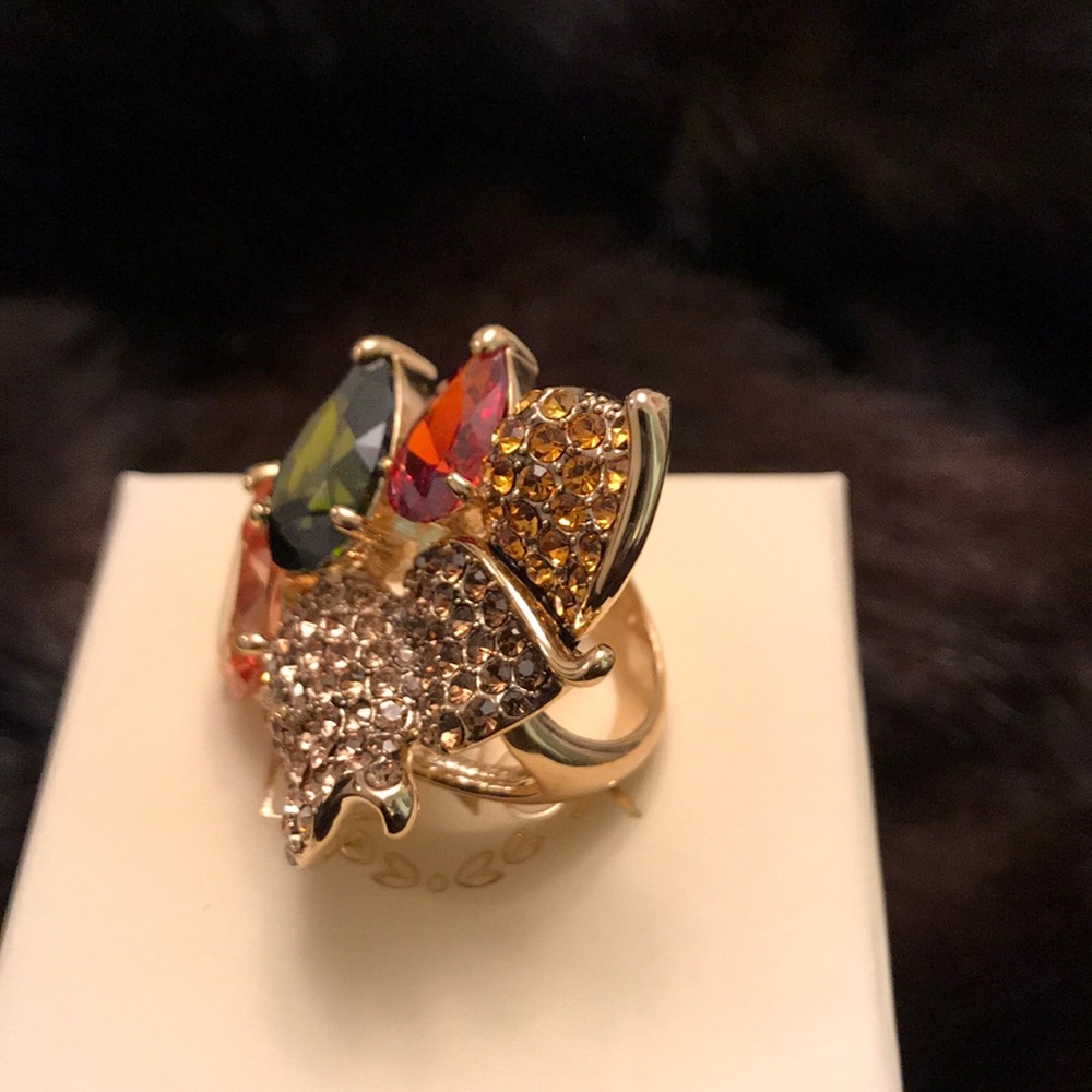 Ladies statement ring - Picture 3 of 7